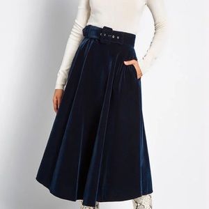 Navy velvet swing belted skirt